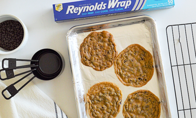 
Chocolate Chip Crinkle Cookies
