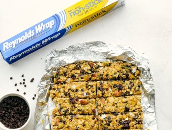 Easy, Chewy Granola Bars